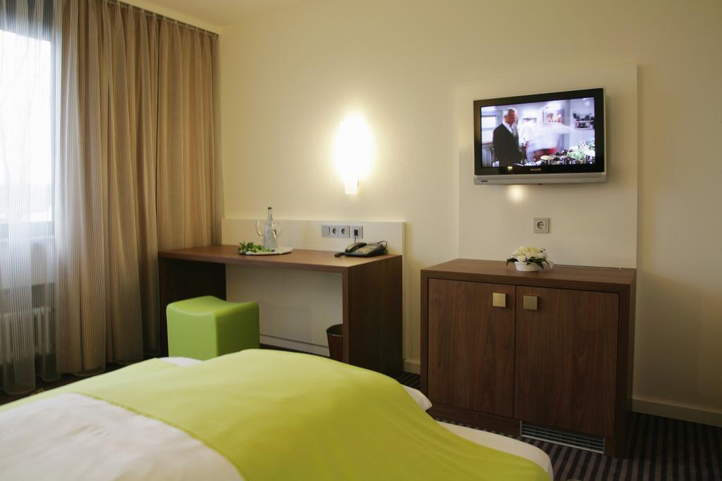 Hotel Fuchsen Kirchheim unter Teck Room photo