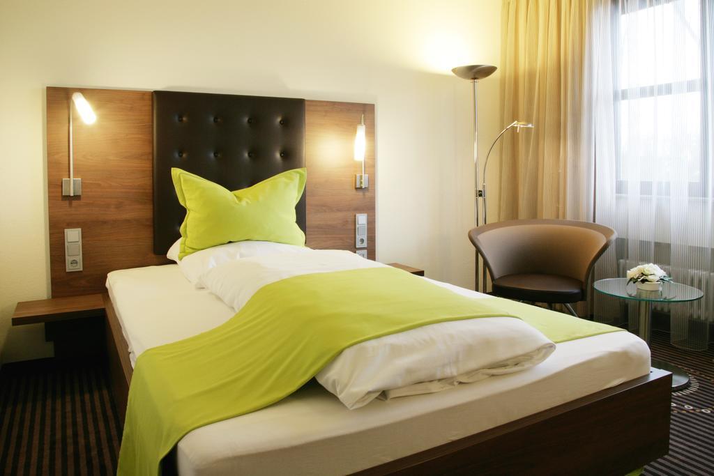 Hotel Fuchsen Kirchheim unter Teck Room photo